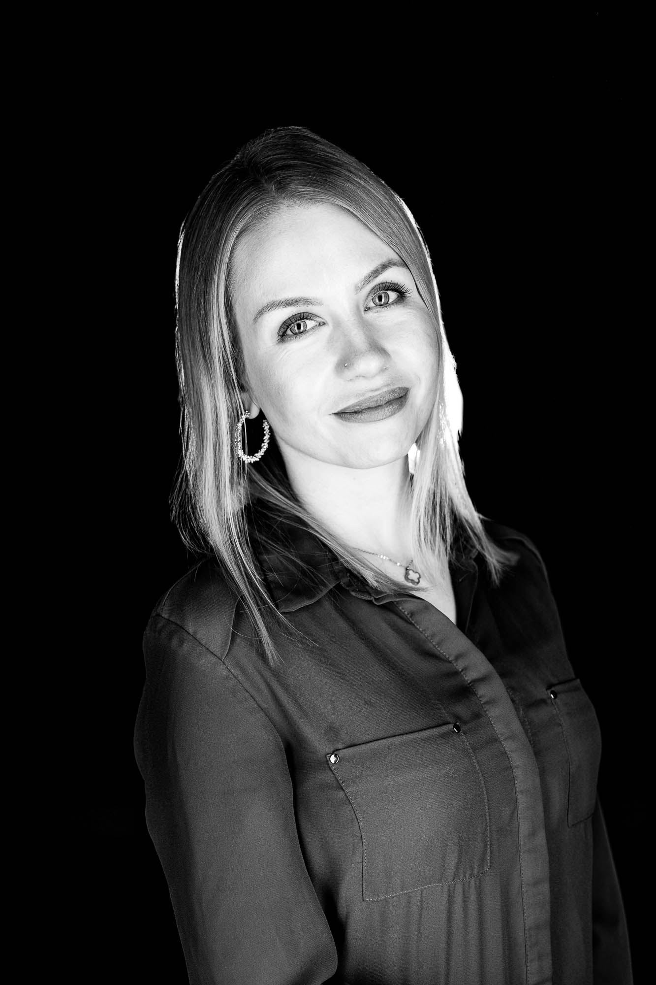 Export x3 Headshot  06531 Dez 01 2019 Bearbeitet 2 Headshots 2019  Miro Nicole Nadine